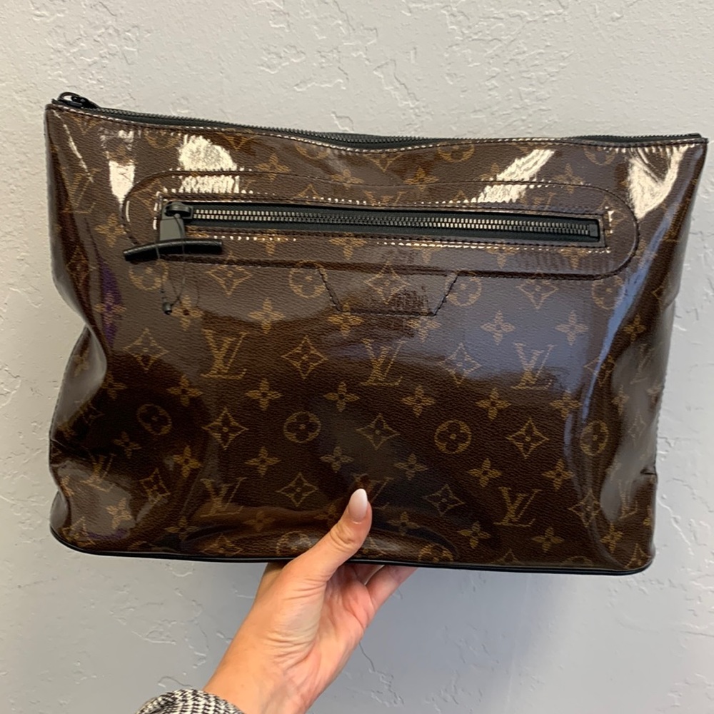 Louis Vuitton Limited edition Clutch Travel Bag